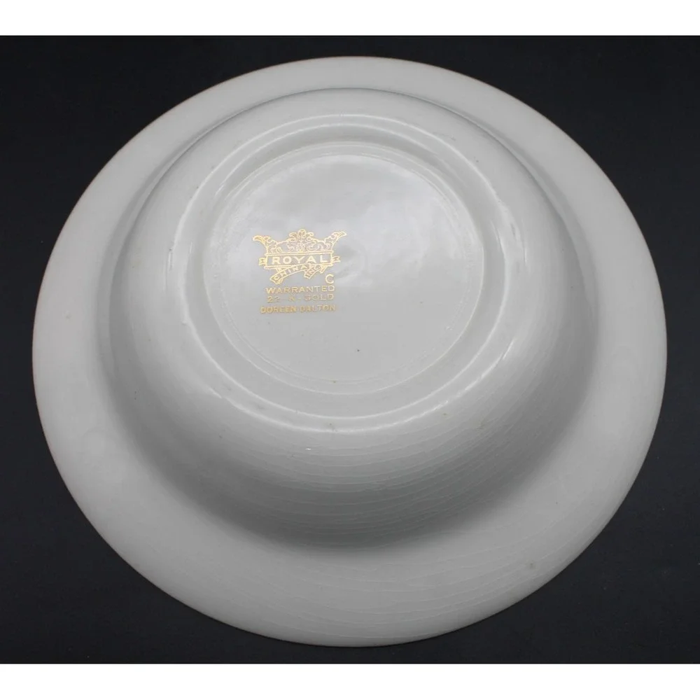 Doreen Dalton Royal China Soup Pasta Bowl 9” Gold Trim Floral 22K